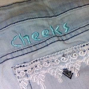 Lace embellished Embroidered Jean Short Shorts Mak